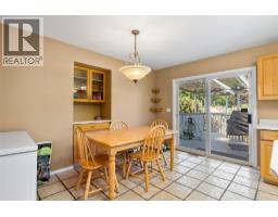 3pc Ensuite bath - 219 Strom Road, Kamloops, BC V2C4M1 Photo 9