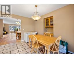 4pc Bathroom - 219 Strom Road, Kamloops, BC V2C4M1 Photo 10