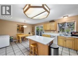 Primary Bedroom - 219 Strom Road, Kamloops, BC V2C4M1 Photo 14