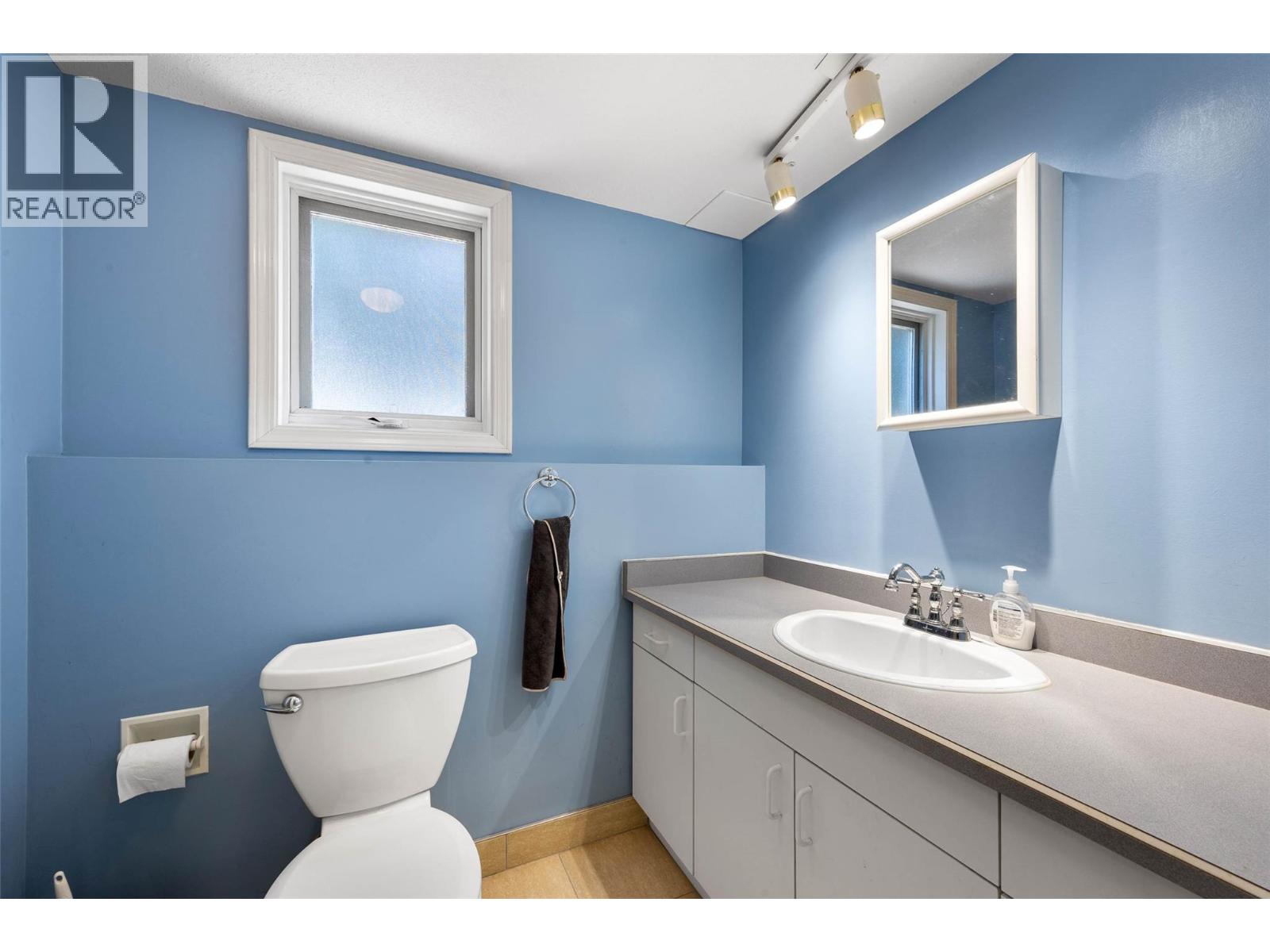 219 Strom Road - 36