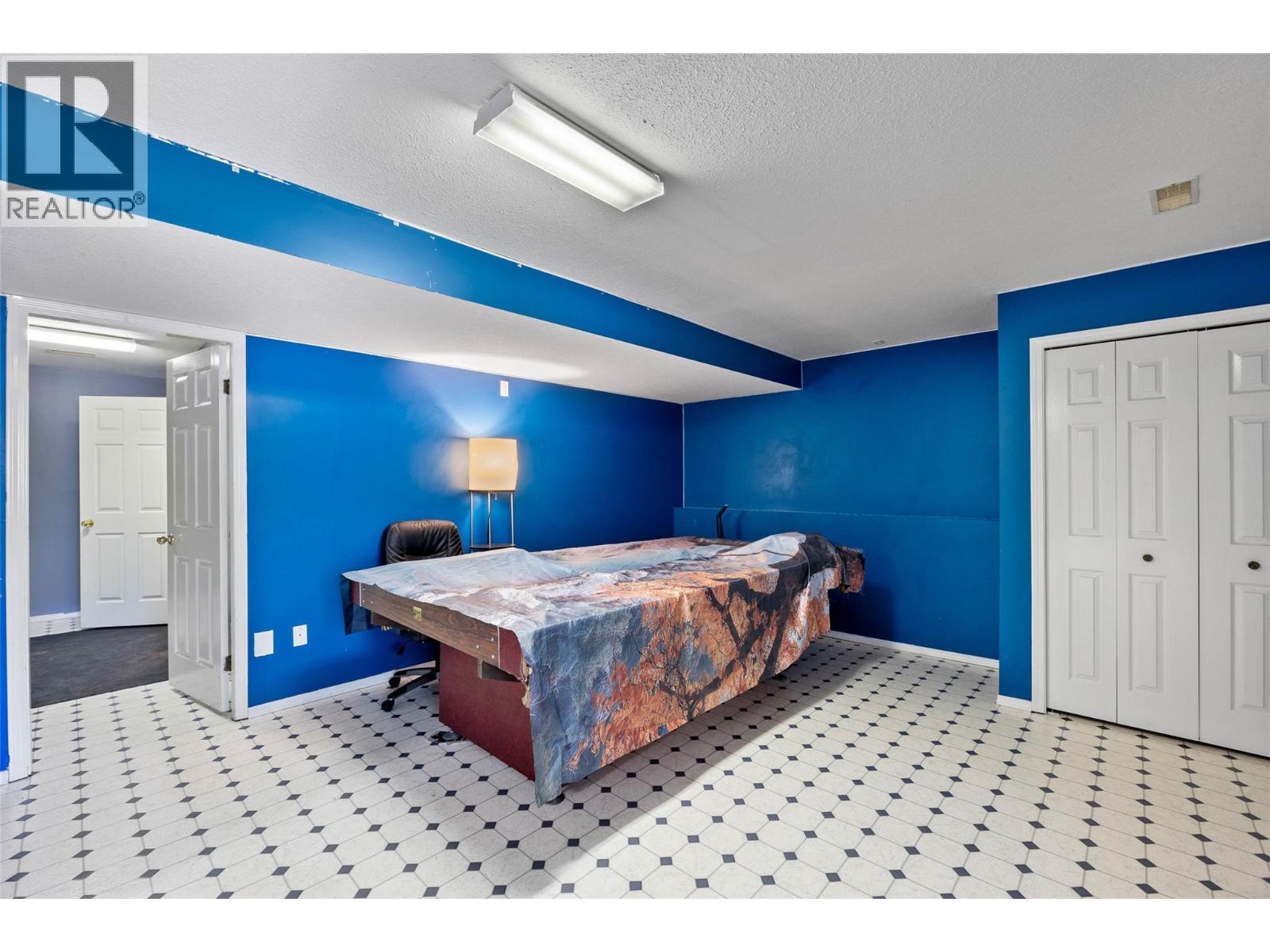 219 Strom Road - 34