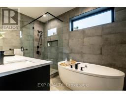 Great room - 8889 Angie Drive, Niagara Falls, ON L2H3W8 Photo 7