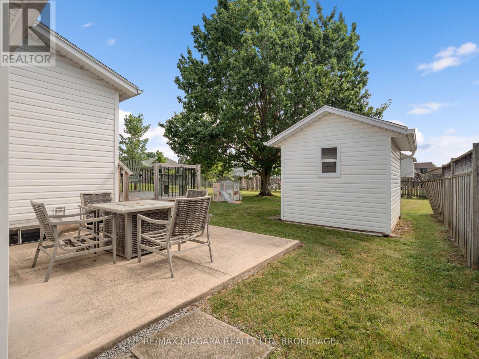 936 COLETTE ROAD - 24
