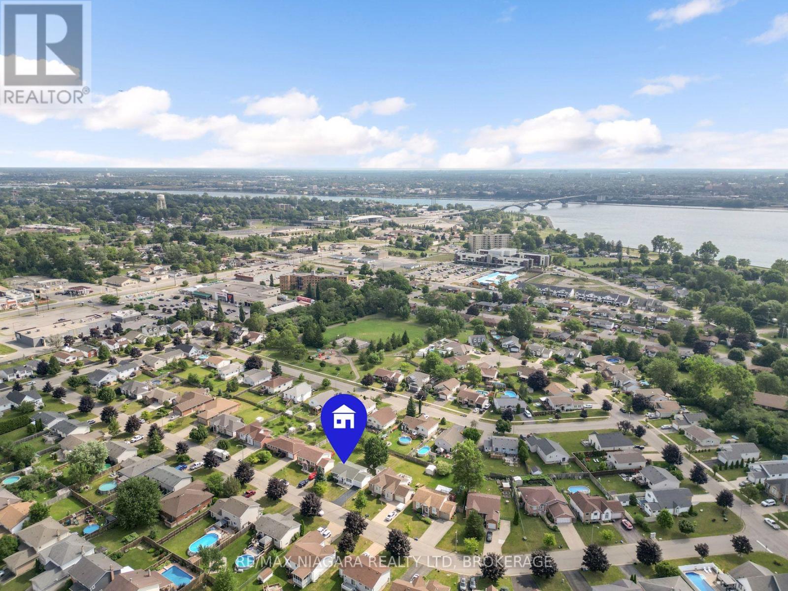 936 COLETTE ROAD - 33