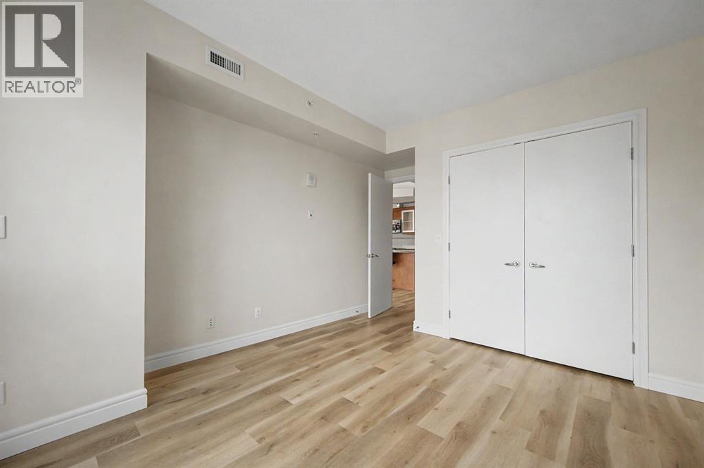 #1900 817 15 Avenue SW - 21