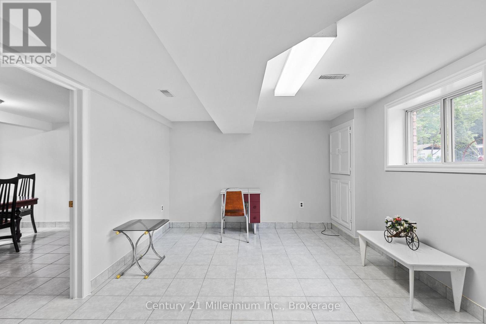 49 32ND STREET N - Image 22
