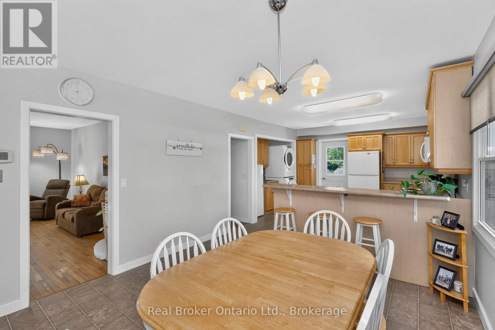 150 LAFONTAINE ROAD E - Image 14