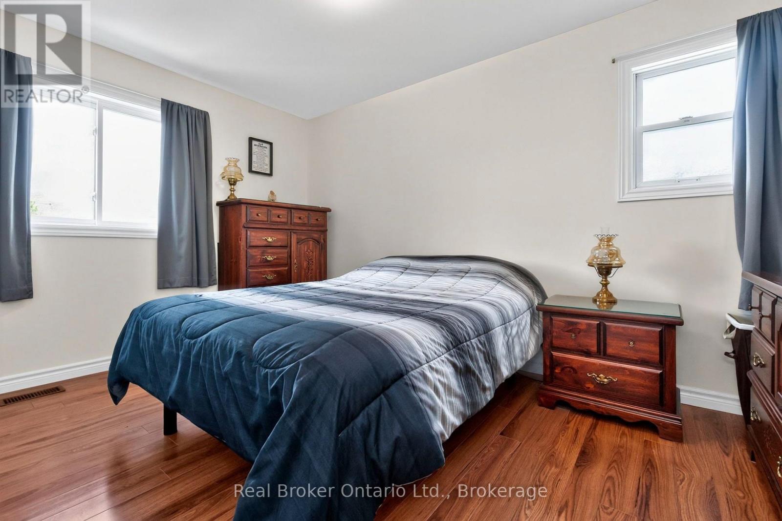 150 LAFONTAINE ROAD E - Image 23