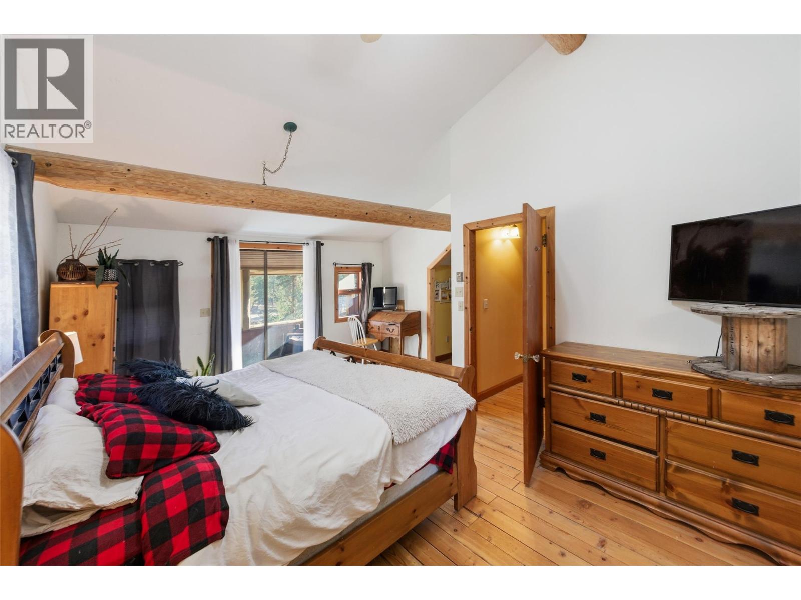 #15 7080 Glenfir Road - 21