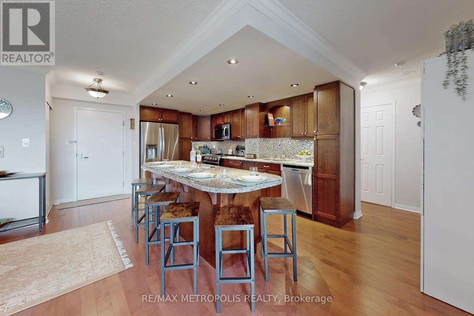 #1906 23 LORRAINE DRIVE - 13