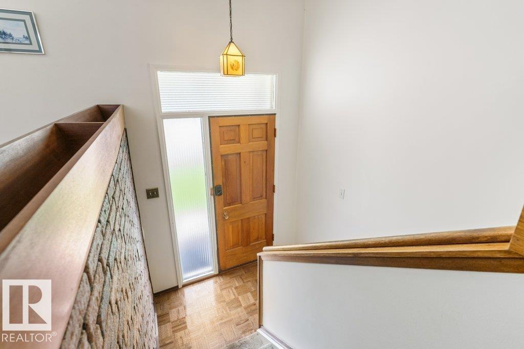 10 SCARBORO PL - 3