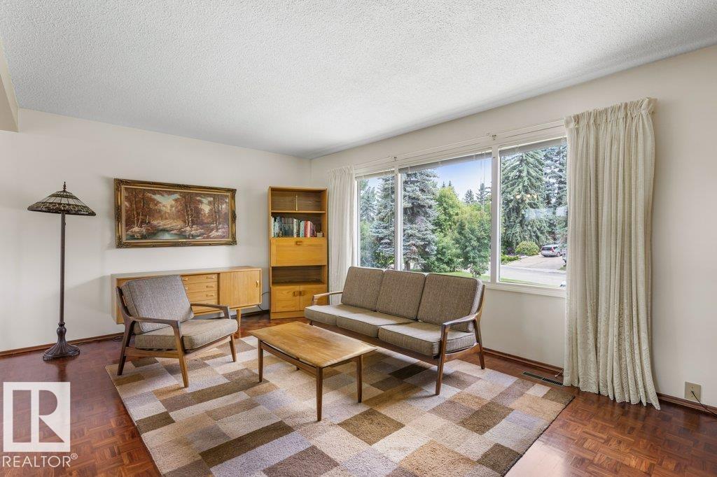 10 SCARBORO PL - 4