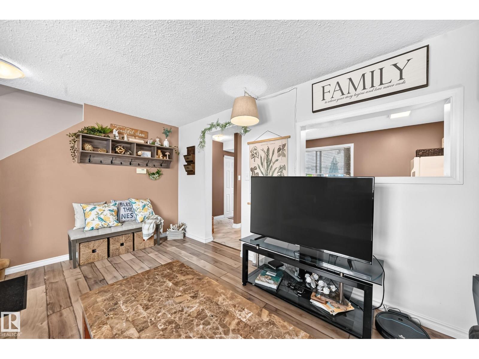 64 HABITAT CR NW - 7