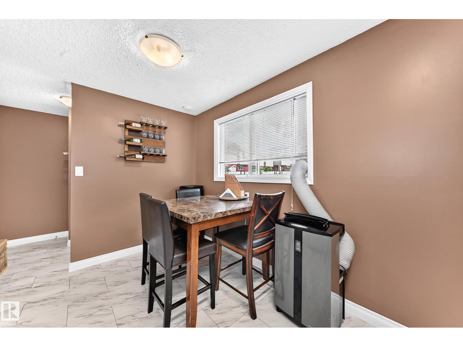64 HABITAT CR NW - 10