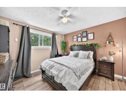 64 Habitat Cr Nw, Edmonton, AB T5A2X7 Photo 13