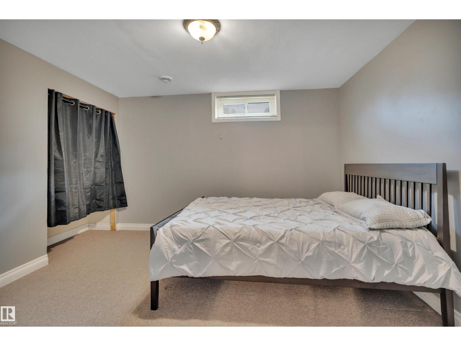 148 CORINTHIA DR - Image 34