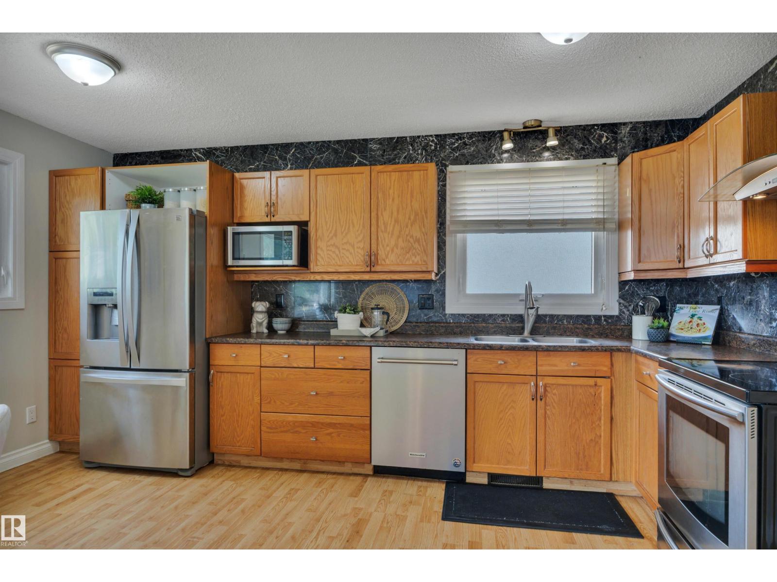 148 CORINTHIA DR - Image 5