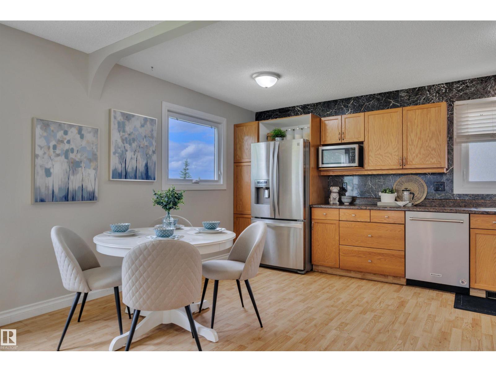 148 CORINTHIA DR - 8