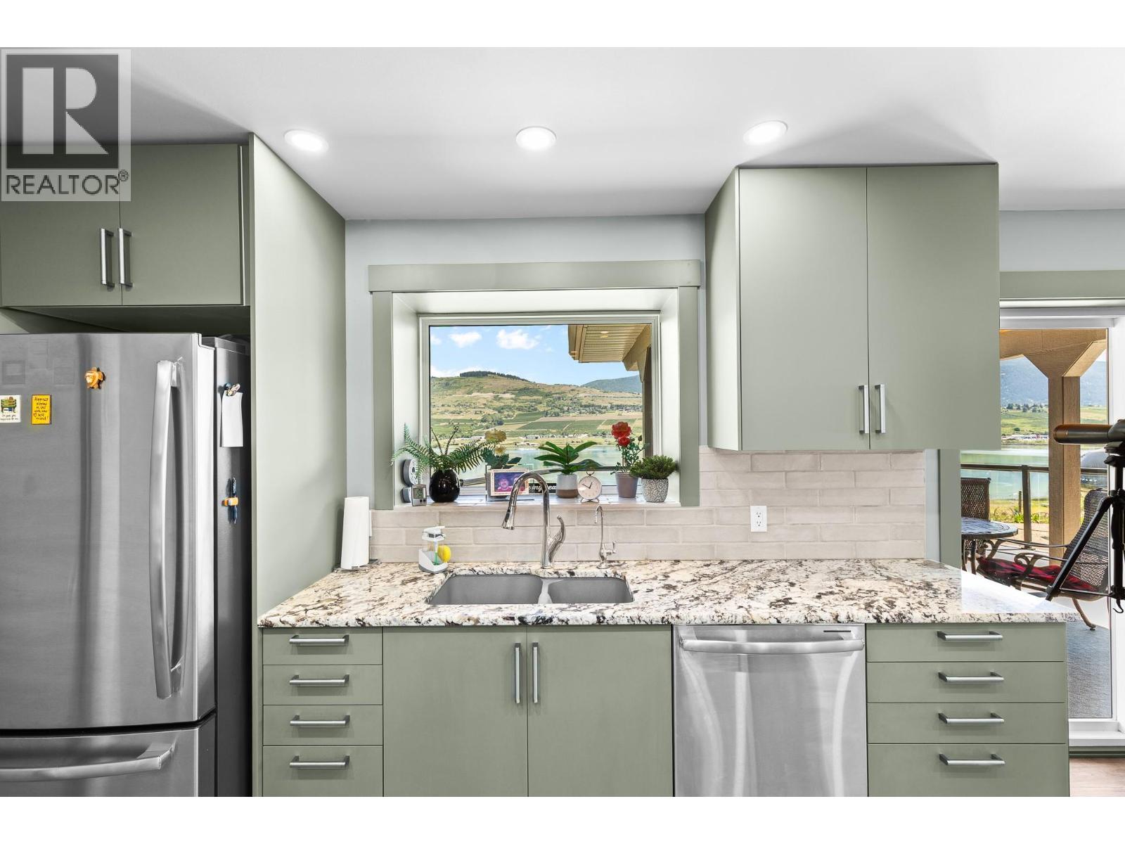 6902 Old Kamloops Road - 24