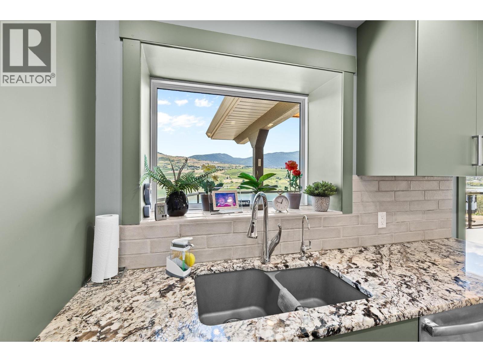 6902 Old Kamloops Road - 22