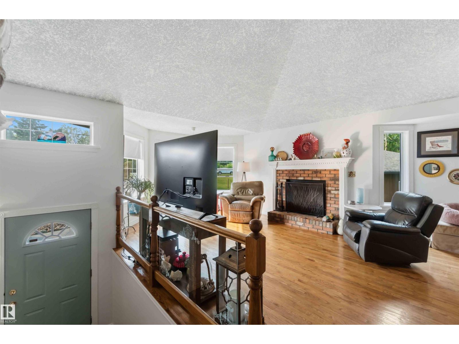 #205 52552 RGE ROAD 224 - 2