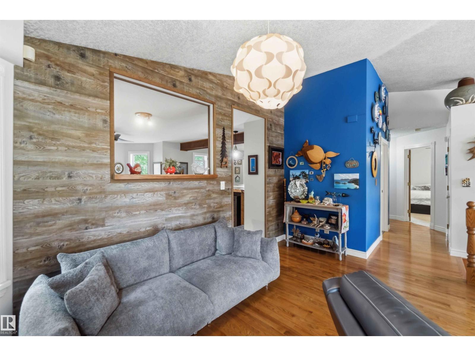 #205 52552 RGE ROAD 224 - 9