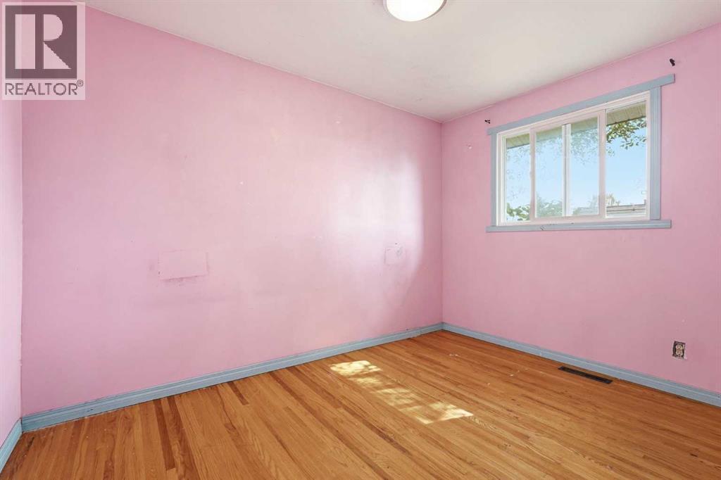 9032 Fairmount Drive SE - Image 14