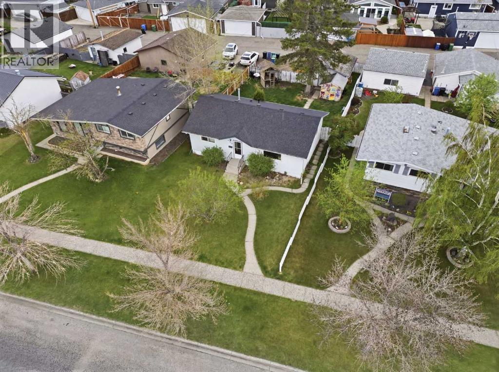 9032 Fairmount Drive SE - Image 29