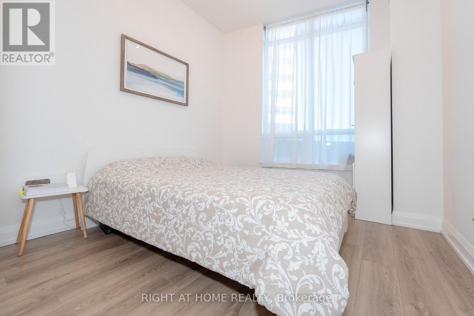 #306 7171 YONGE STREET - 5