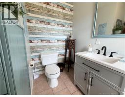 Dining room - 50 Rue Valcourt, Saint Quentin, NB E8A2B3 Photo 13