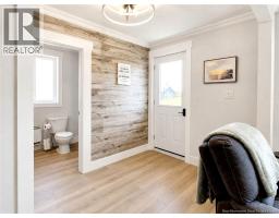 Foyer - 228 Du Pêcheur Nord Street, Lameque, NB E8T1J3 Photo 14