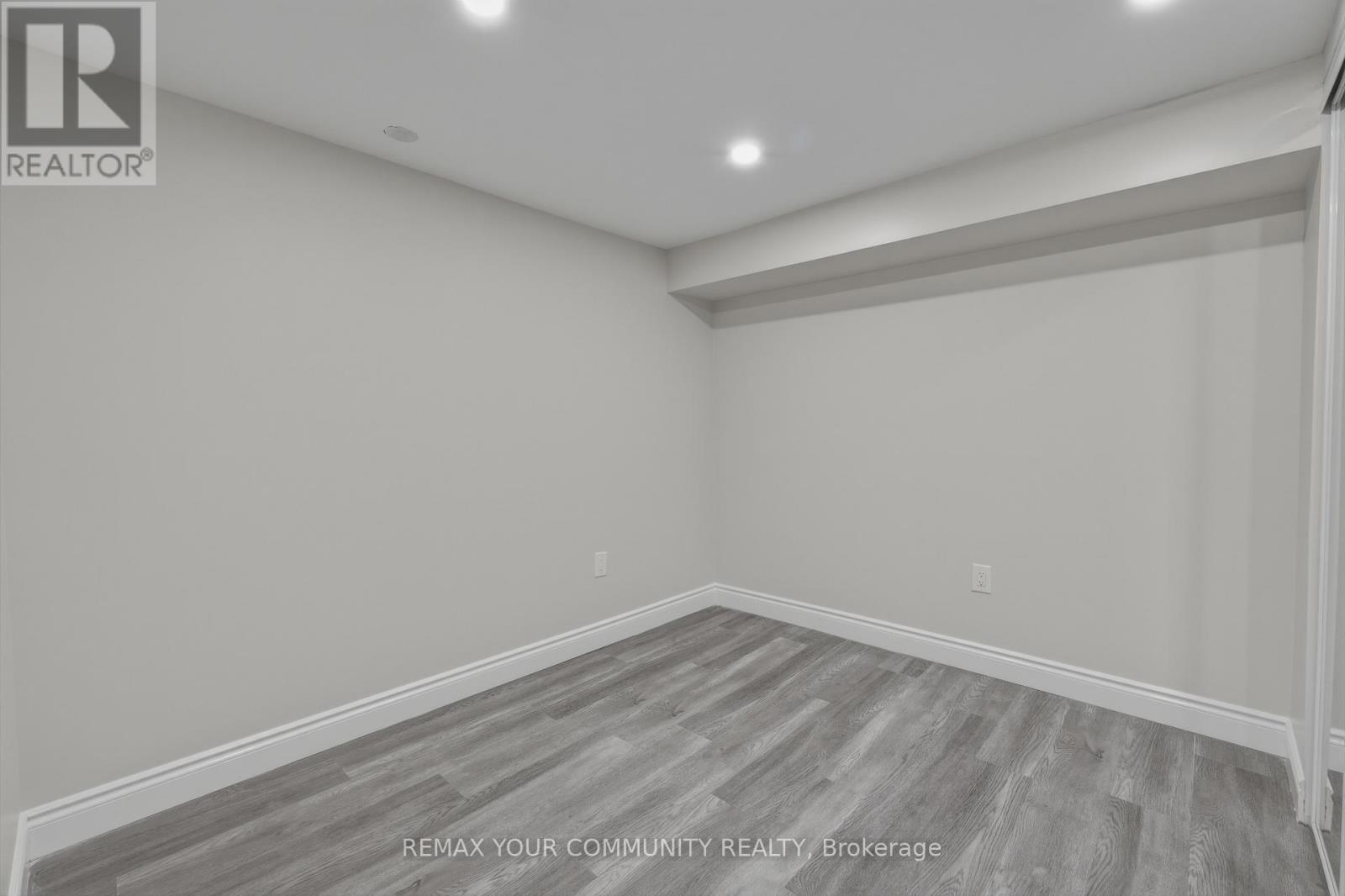 3091 RYMAL ROAD - 39