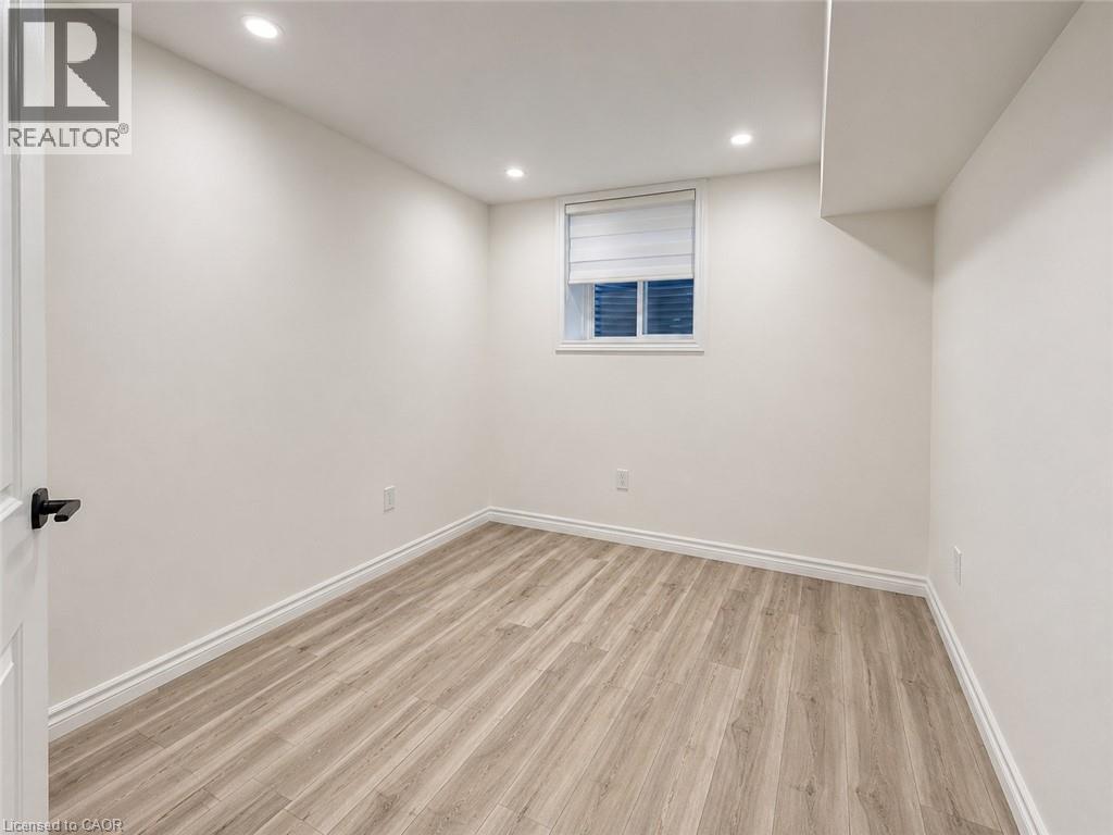 166 LADYSLIPPER Drive Unit# Basement — photo 3