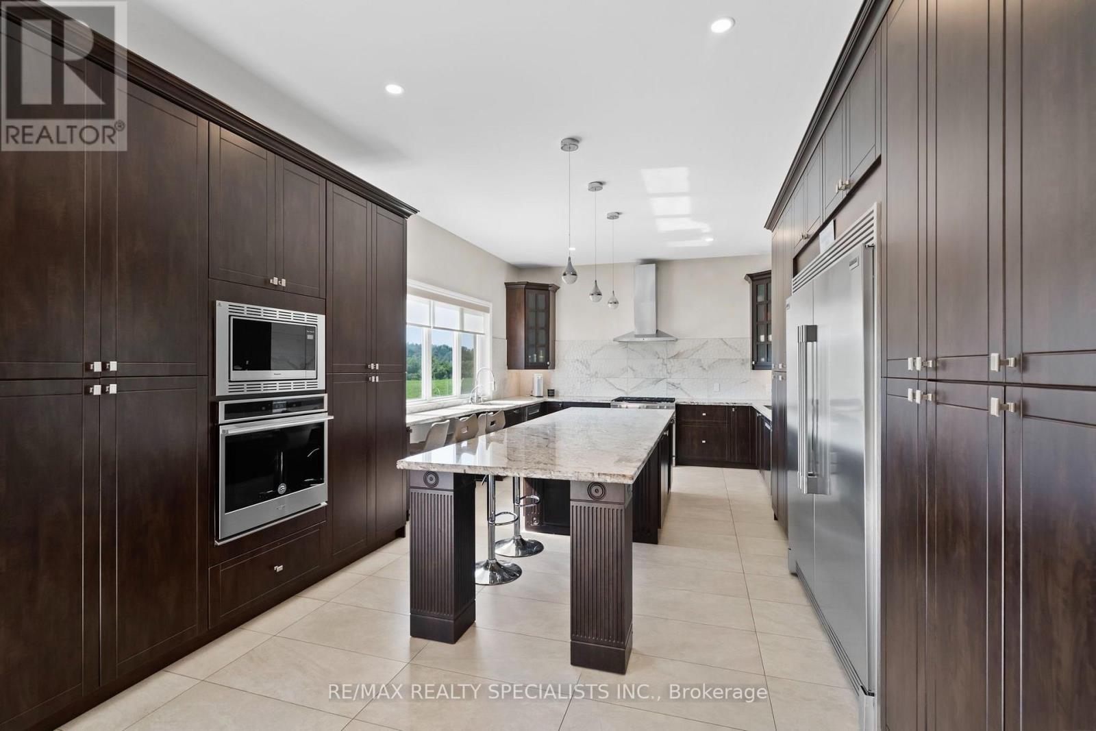 676378 CENTRE ROAD - 7