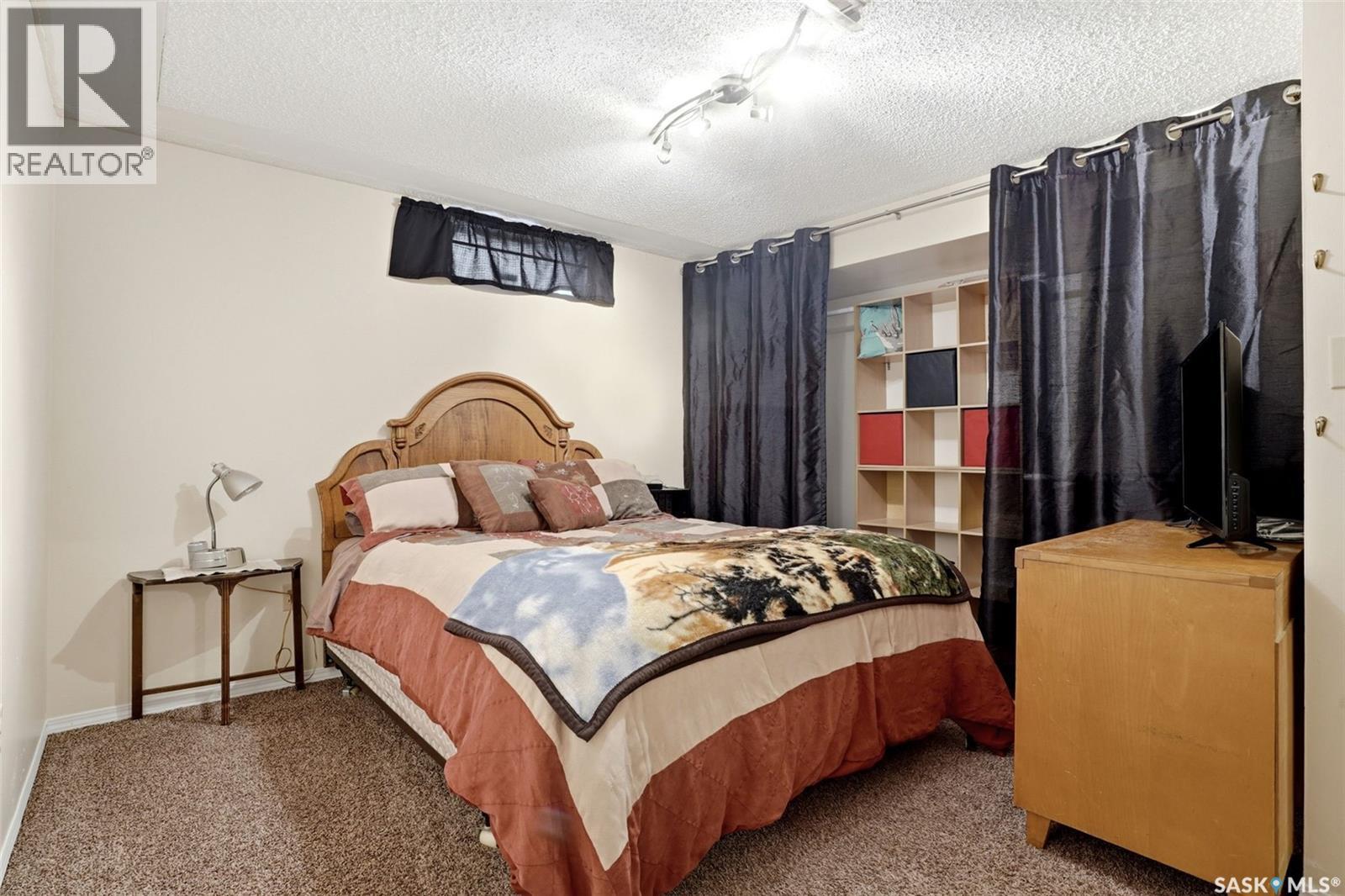 60 Krivel CRESCENT - 25