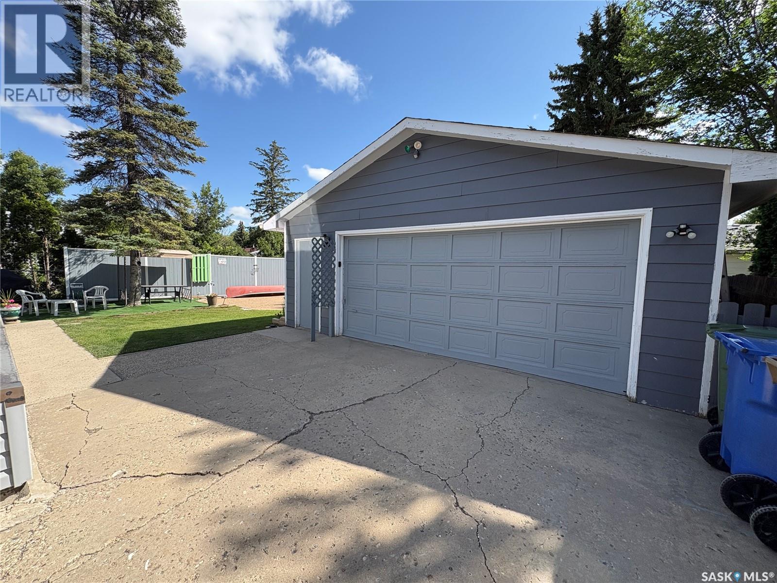 60 Krivel CRESCENT - 36