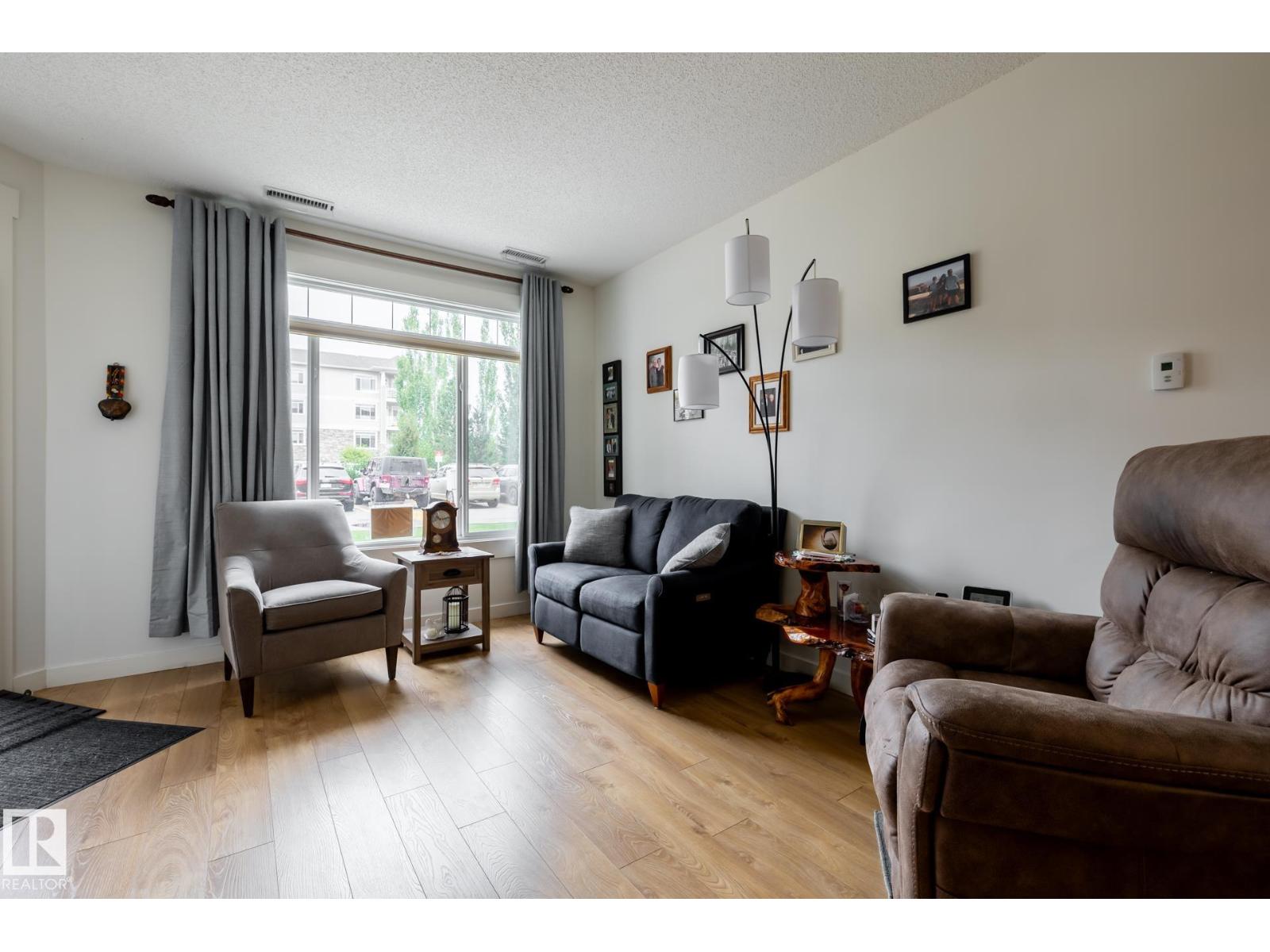 #133, 511 QUEEN ST - 19
