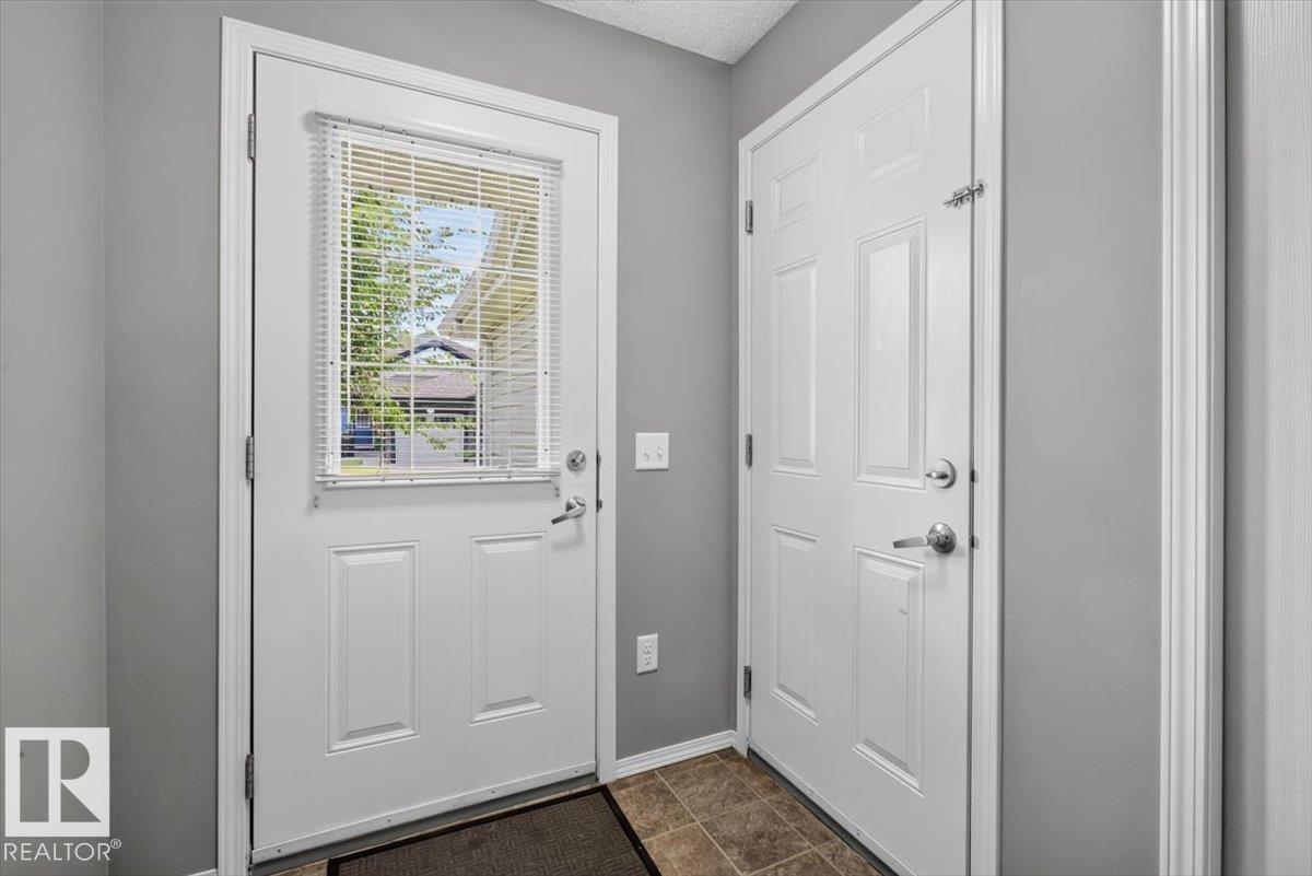 #25 6520 2 AV SW, Charlesworth, Edmonton photo 5