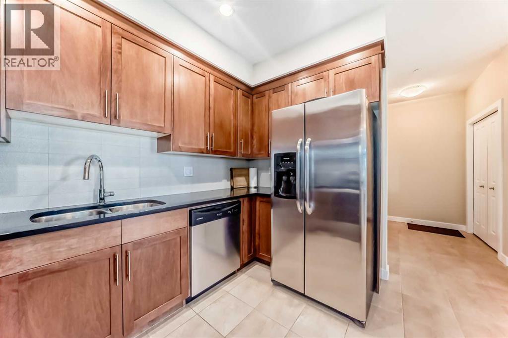 #115 1005A Westmount Drive - Image 5