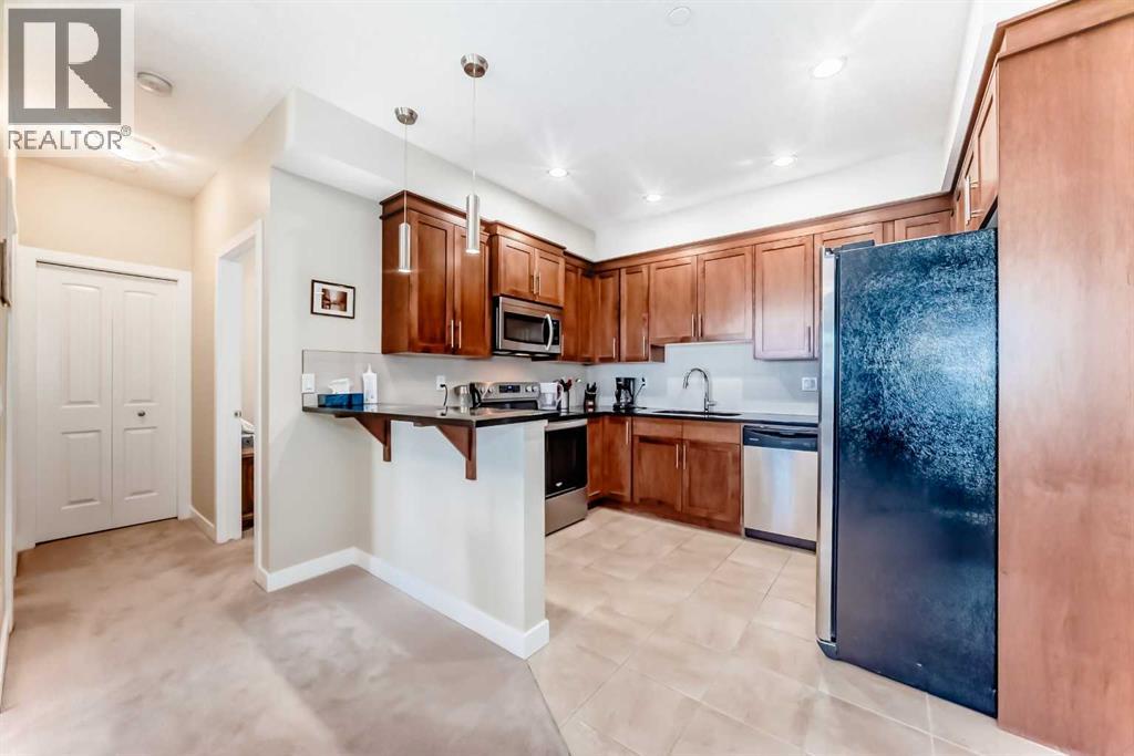 #115 1005A Westmount Drive - Image 3
