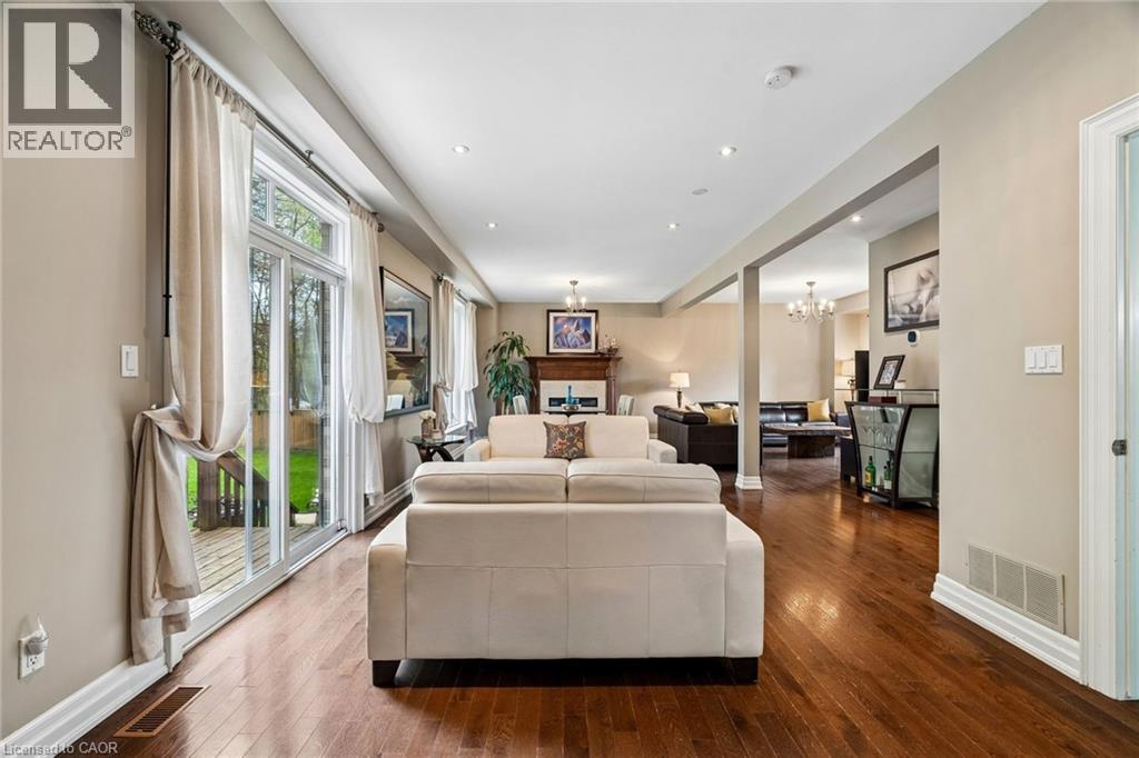 1541 GARNET Avenue - 13