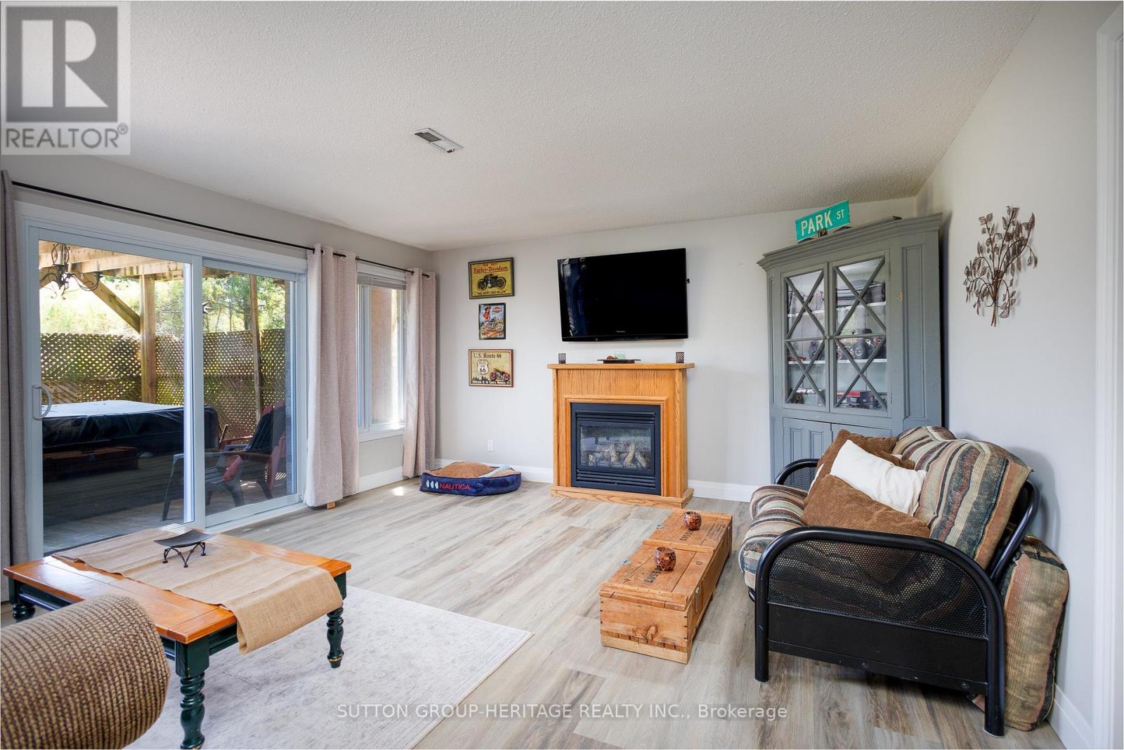 119 SPRING STREET - 26