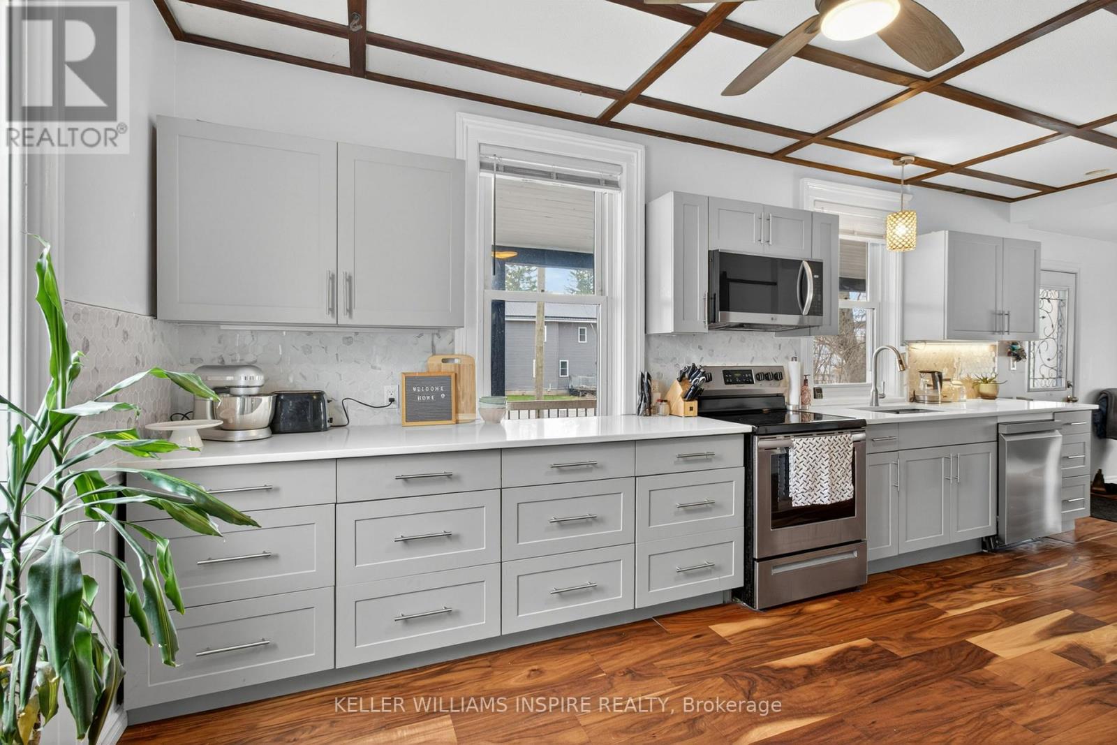 22 CONCESSION STREET W