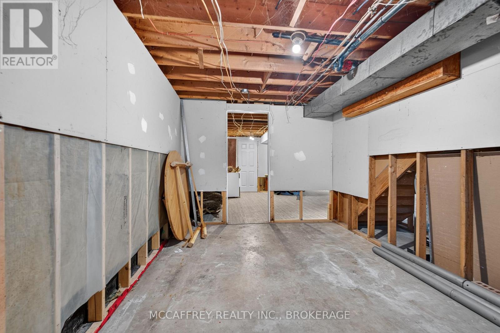 1692 SHARPE ROAD - Image 32