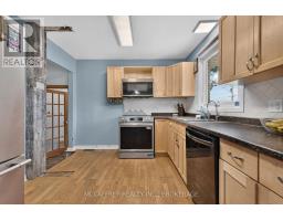 Foyer - 1692 Sharpe Road, Loyalist, ON K0H2H0 Photo 12