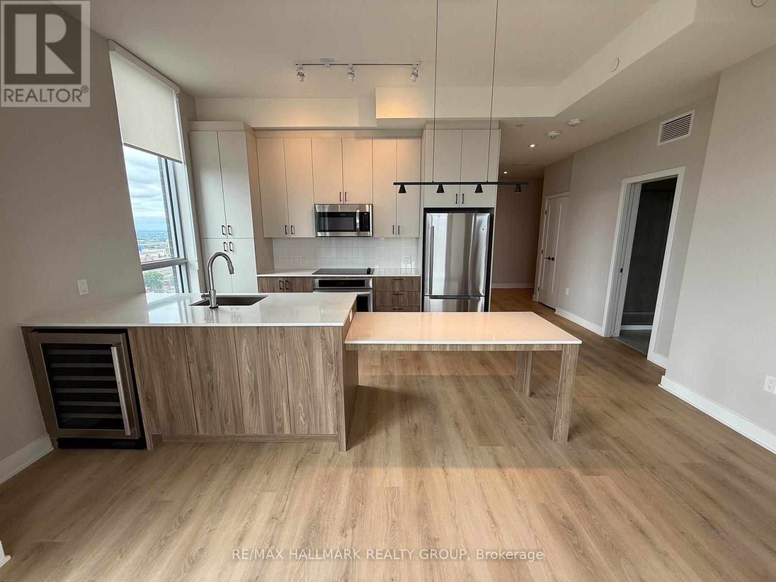 2 Bed, 1 Bath House for Rent in Ottawa – 1504 – 275 CARLING AVENUE, Ottawa – MLS# X13650902 - Image 17