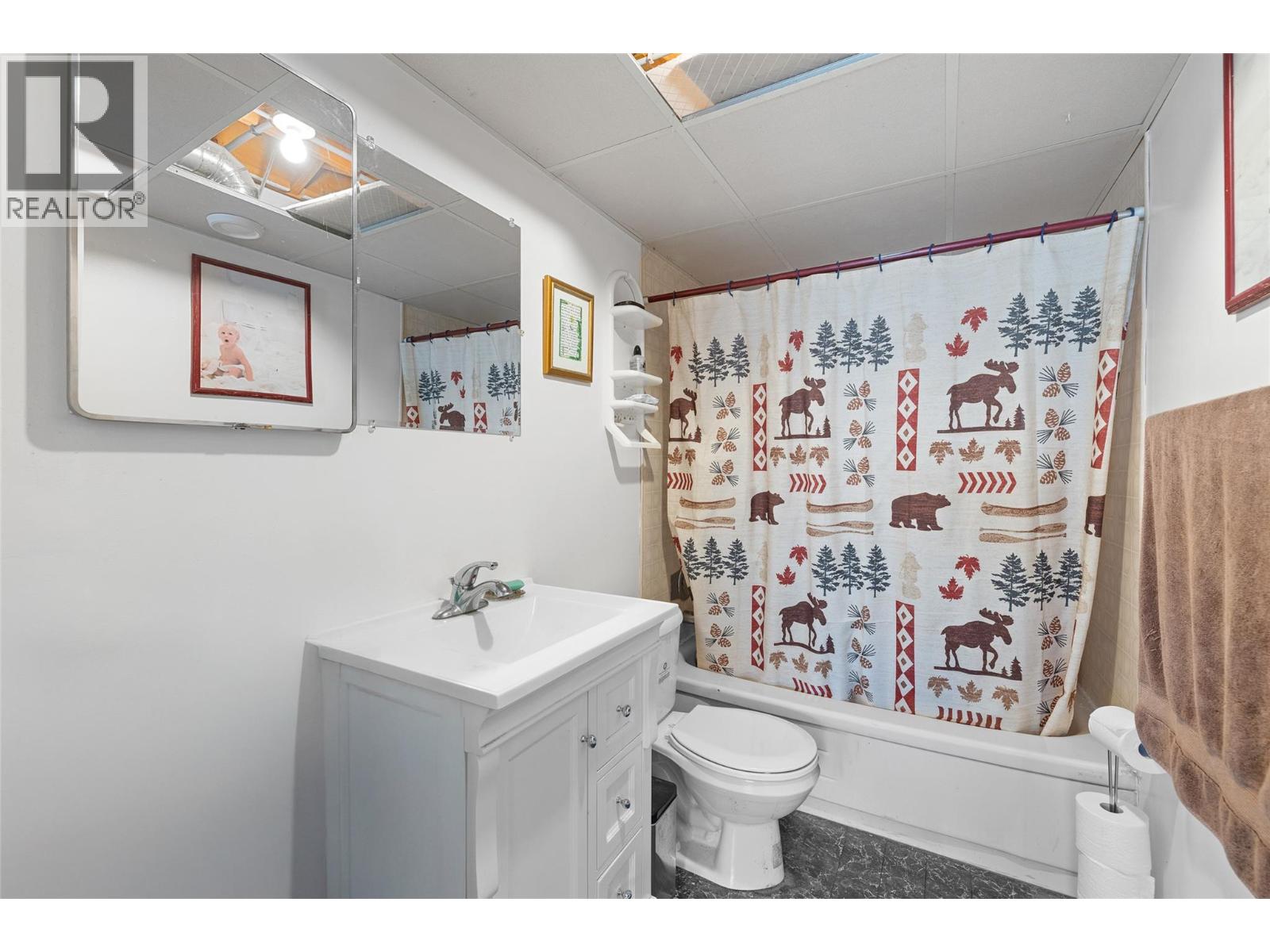 7114 Goshawk Road, Kelowna