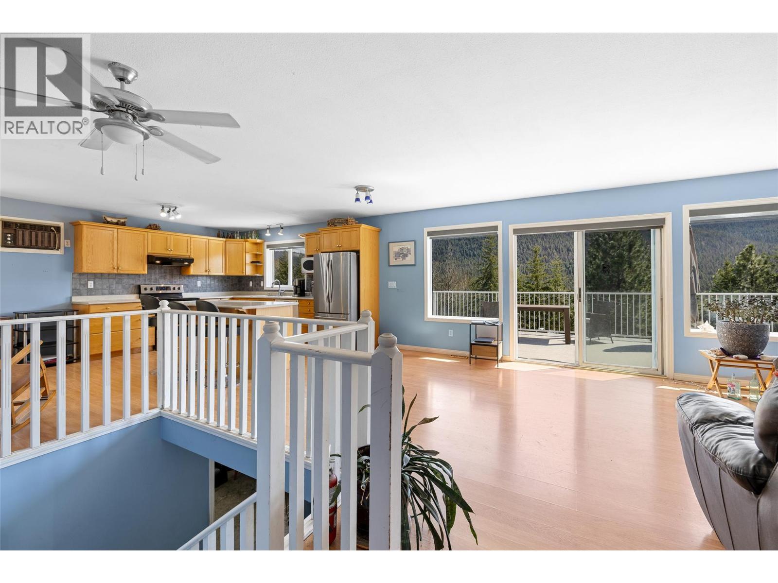 7114 Goshawk Road, Kelowna