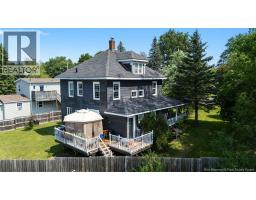 929-931 Amirault Street, photo 2