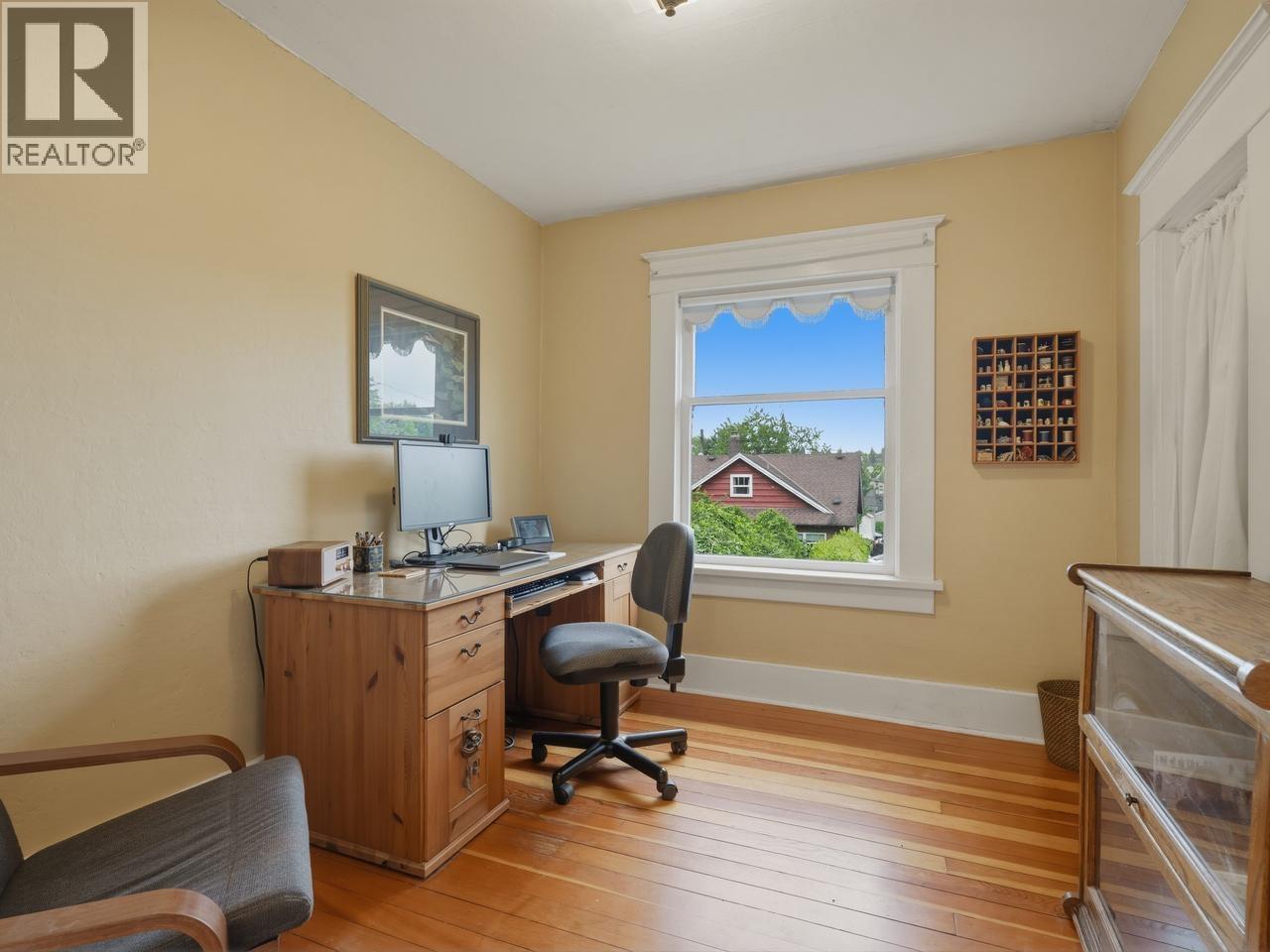 624 COLBORNE STREET, New Westminster